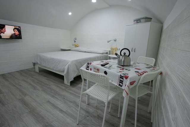 プルチネッラ 84