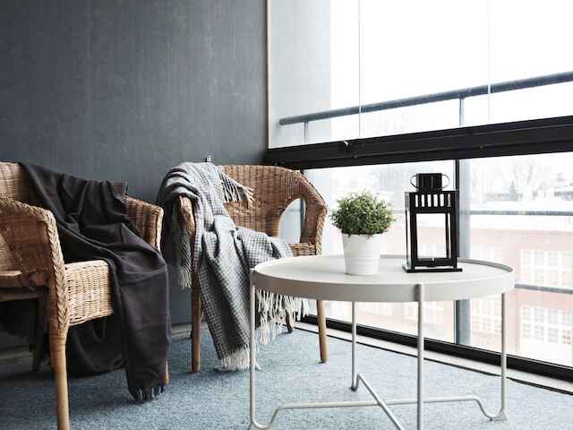 セカンドホームズ エスパ アパートメント ウィズ サウナ アンド バルコニー