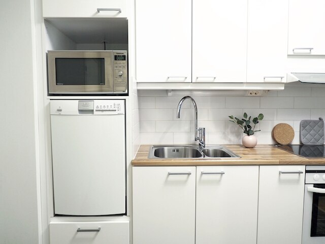 セカンドホームズ エスパ アパートメント ウィズ サウナ アンド バルコニー