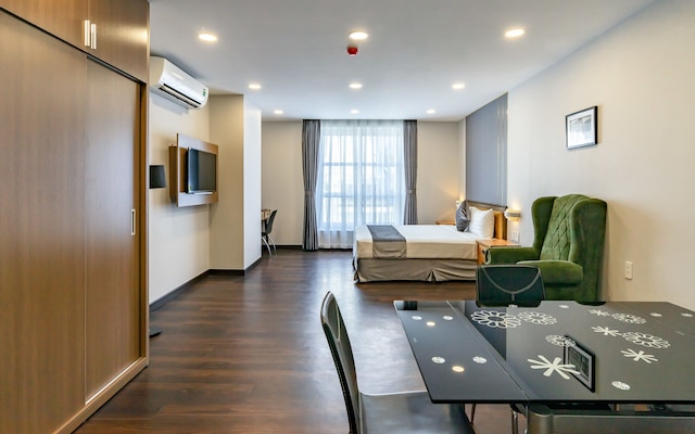 エメラルド セントラル