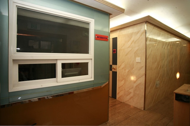 イー - リビングテル - ホステル