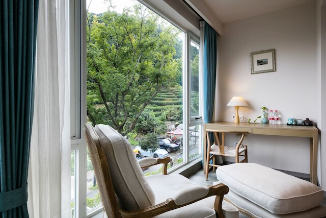 フローラル ホテル杭州ユンチー ファンジンラン (花筑·杭州云栖梵径蓝民宿)