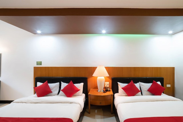 OYO 195 ランチョホテル - ビナン