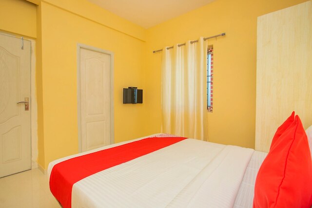 OYO 10522 ホテル バーシティ エメラルド