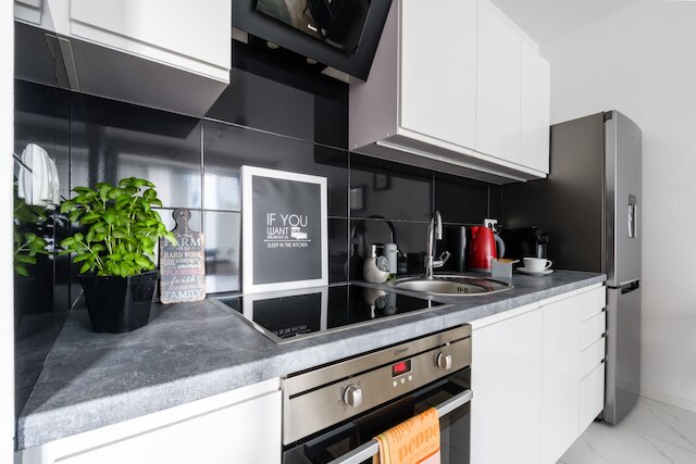 M&R アパルタメント エアポート オブルゼズナ 3