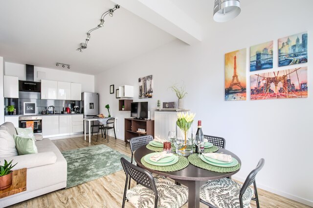 M&R アパルタメント エアポート オブルゼズナ 3