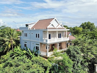 リアルコム ホームステイ