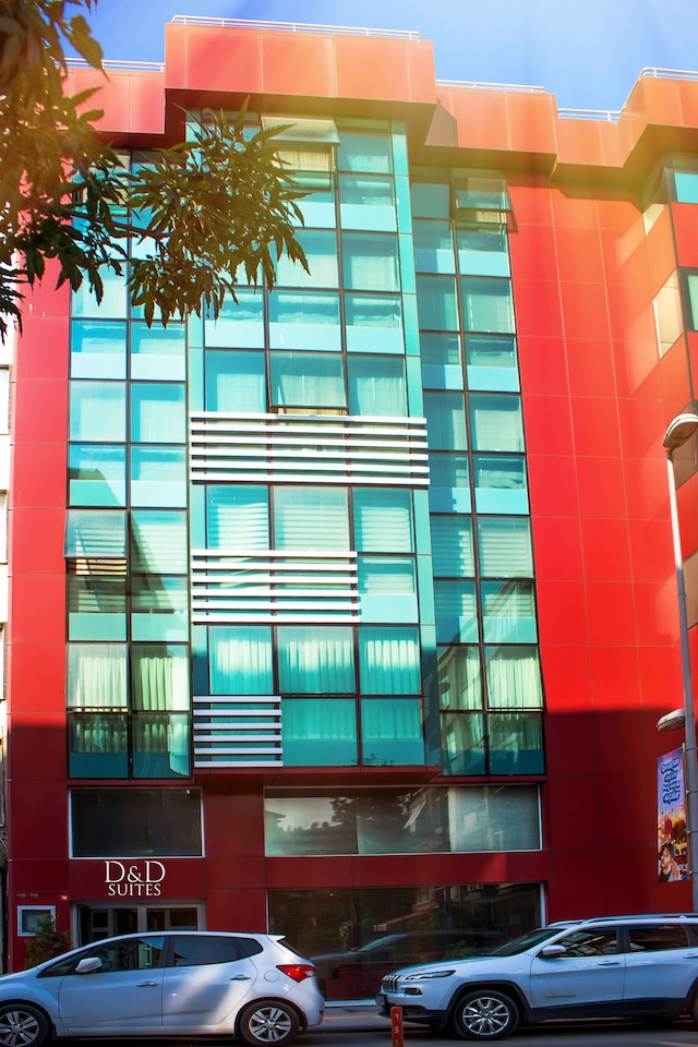 デニス スイート