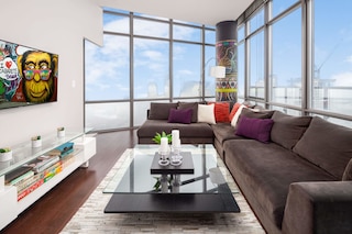 クイックステイ トゥー ベッドルーム コンド