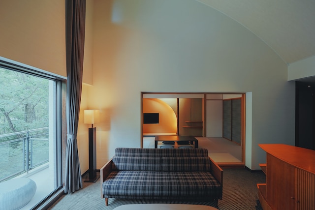 THE KEY HIGHLAND NASU