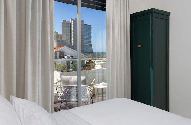 ミスター ヤヴス - バイ TLV2 ゴー