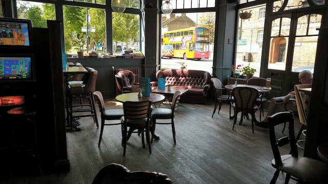 OYO ザ キルバーン アームズ