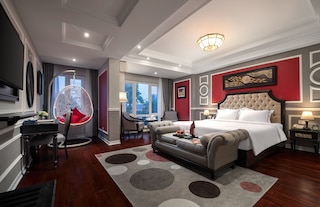 アコースティック ホテル & スパ