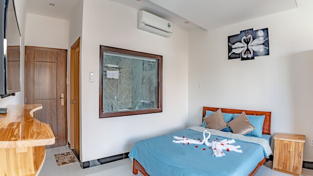 リトル ボス ホームステイ