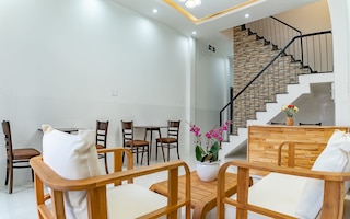 リトル ボス ホームステイ