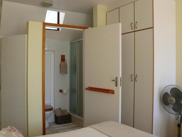 アベラダワー ゲストハウス