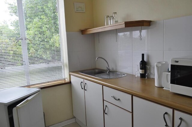 アベラダワー ゲストハウス