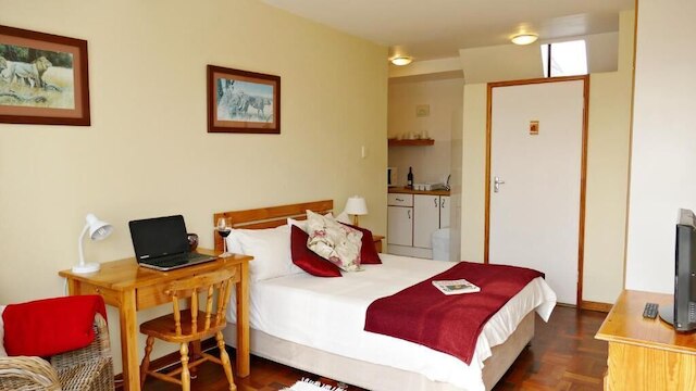 アベラダワー ゲストハウス