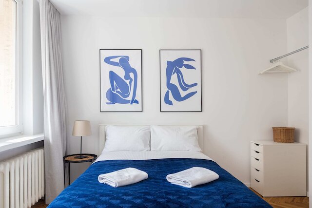 川のそばの快適なスタジオ