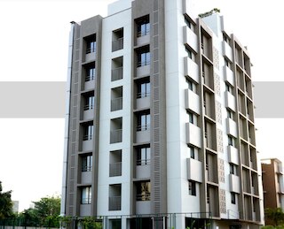 エボニー レジデンシー