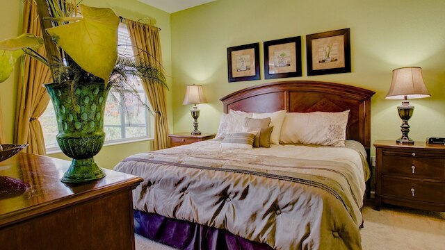 ヒースロー ホーム ウィズ プール アット ウィンザー ヒルズ