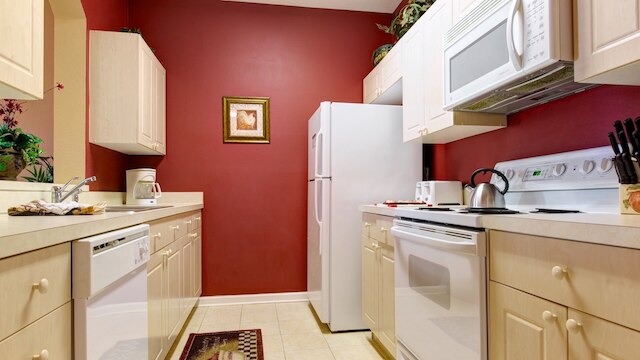 メドウェイ コンド アット ウィンザー パームズ リゾート