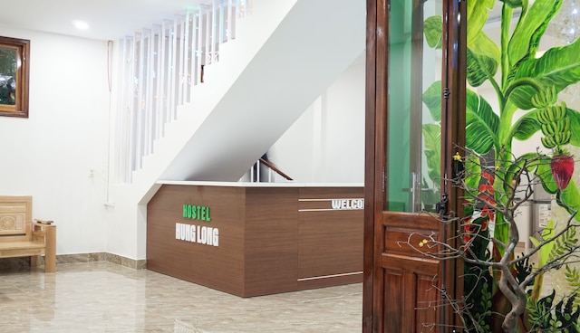 フンロン ホステル