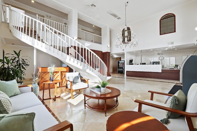 ブルックハースト プラザ イン