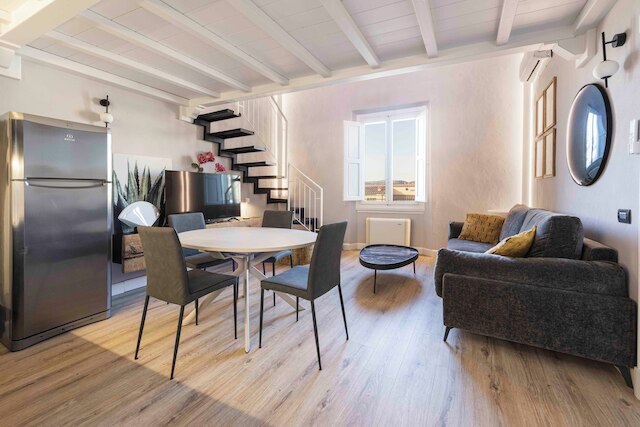 ジリオ ディ フィレンツェ バイ メガ