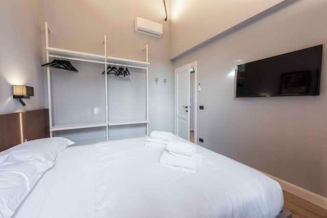 ジリオ ディ フィレンツェ バイ メガ