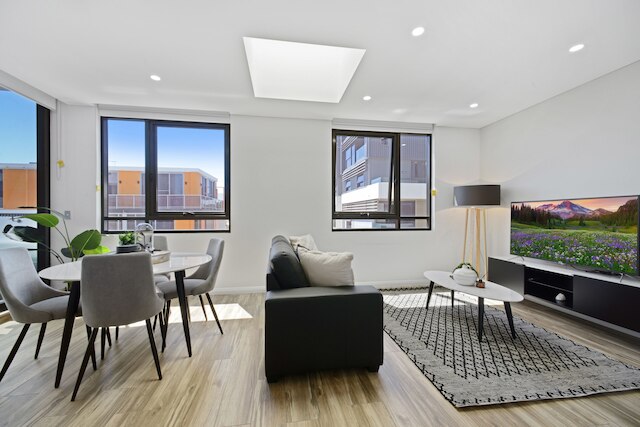 ブラン ニュー プレステージ アパートメント リビング