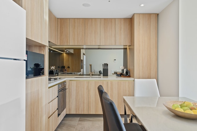 フル ダーリング ハーバー ビュー ラグジュアリー 2 ベッドルーム アパートメント