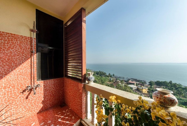 サフロンステイズ カボ デ ゴア