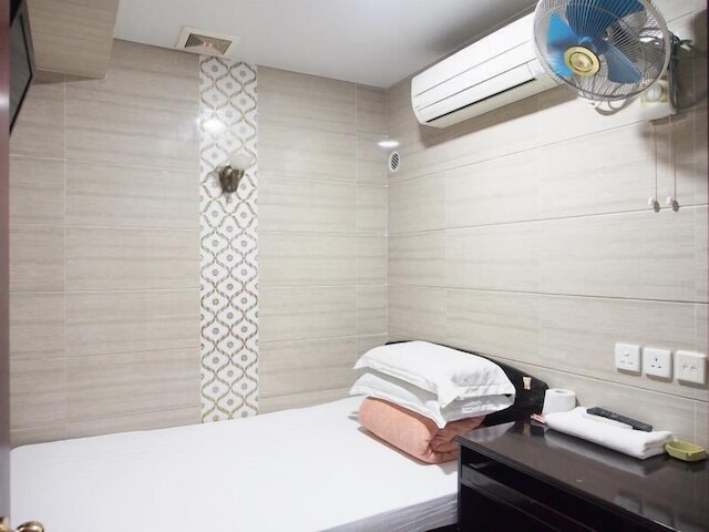 エベレスト ホステル ブロック E