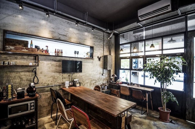 ユー ワース イット イン