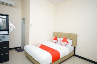 OYO 247 ウィスマ ムルデカ シャーリア