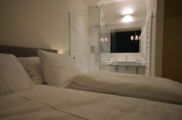 ラグジュアリー レジデンス ニア パーラメント