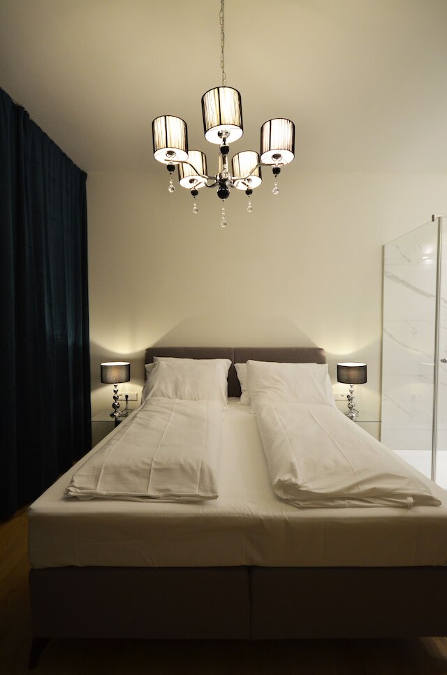 ラグジュアリー レジデンス ニア パーラメント