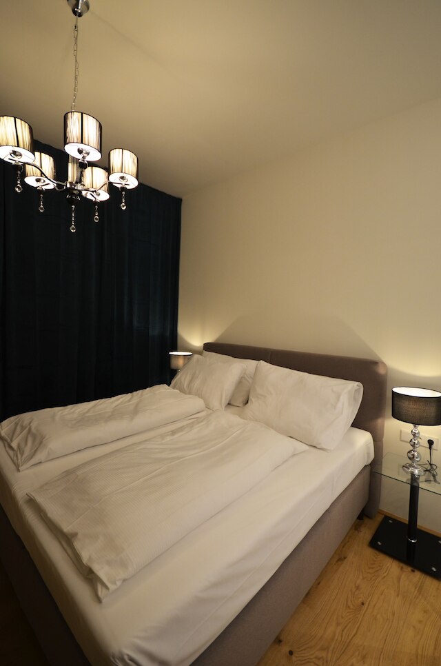 ラグジュアリー レジデンス ニア パーラメント