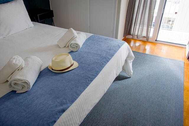 ミニョン & チーク