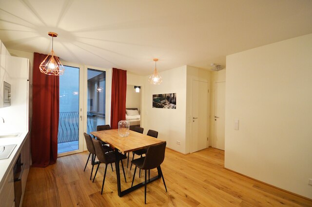 プレミアム レジデンス ニア パーラメント