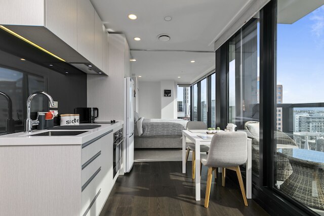 サン キスド アパートメント