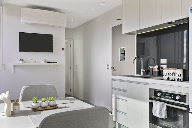 サン キスド アパートメント