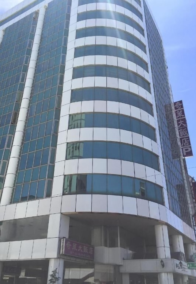 チュライン ホテル