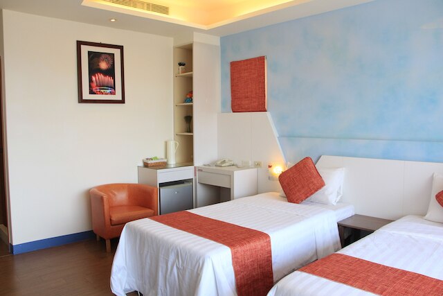 ポンフー カモミ