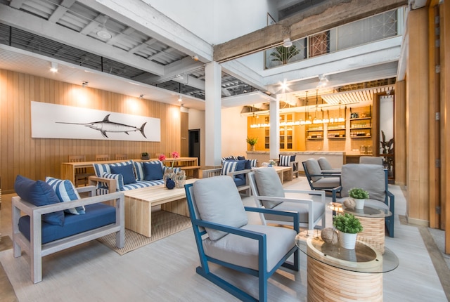 ミミ アンド ジム コーリビング スペース