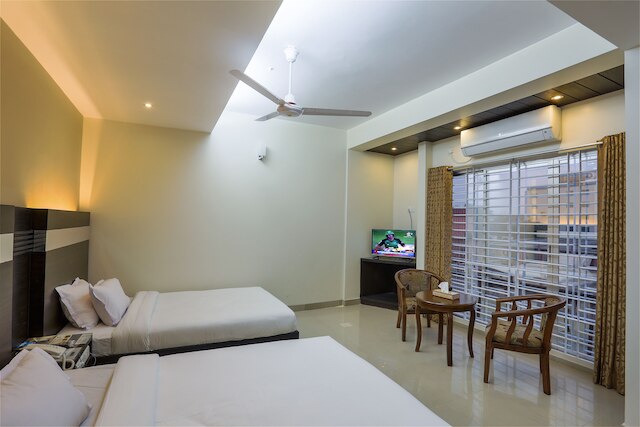 ホテル ホーリー ゲイト