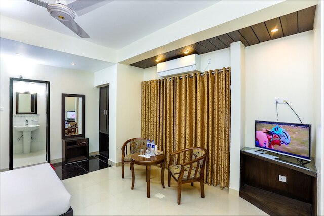 ホテル ホーリー ゲイト