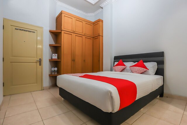 コレクション O マンガ ベサール ニア ロカサリ スクエア フォーマリー 45 レジデンス