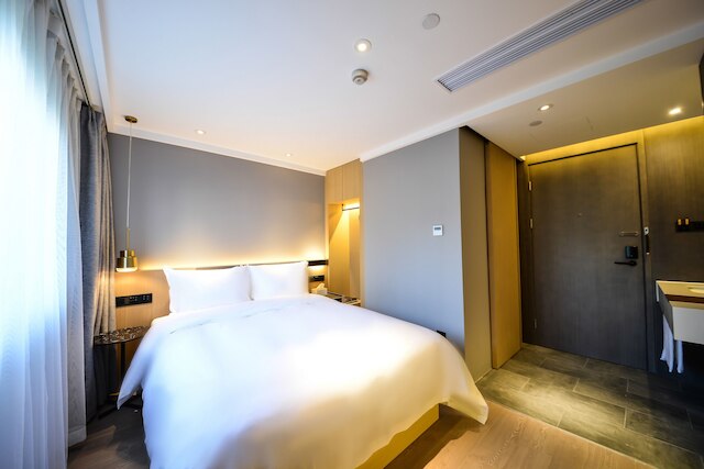 ミジュ ホステル グーベイ - 上海油絵彫刻研究所の横にある小さな白い建物 (上海古北米居 HOUSE - 油画雕塑園旁安静的小白樓)